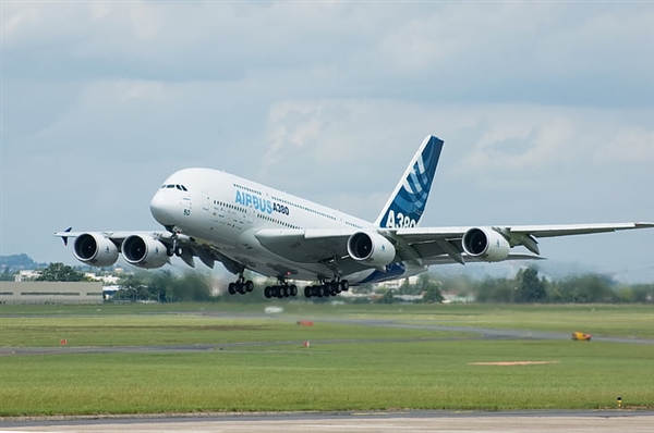 地沟油变航空燃料：空客A380全球首飞成功！