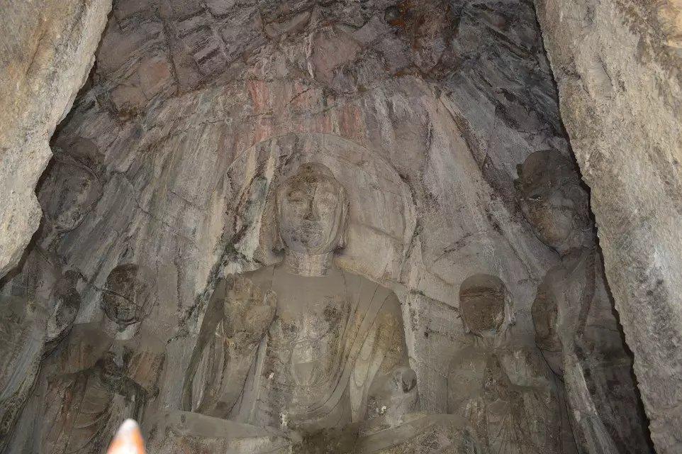 关于龙门石窟的资料湮没于历史600年的蒙山大佛是怎样被发现的